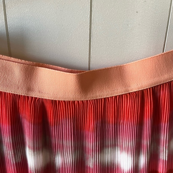 Notations Pink and Red Pleated Maxi Skirt - Picture 3 of 9